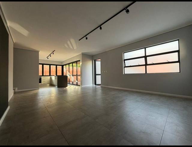 3 BEDROOM PROPERTY TO RENT IN MENLO PARK